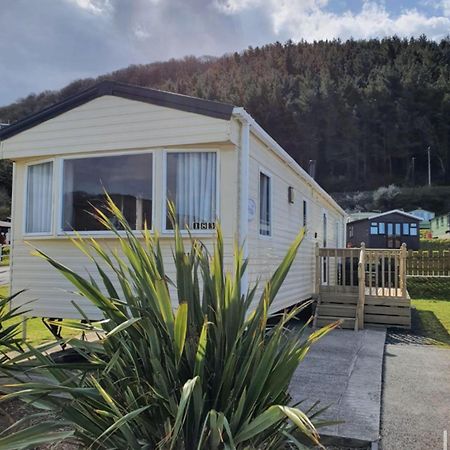 Pet Friendly 3 Bed Static Caravan In Clarach Bay Spacious And Cozy Stay Aberystwyth Exterior photo